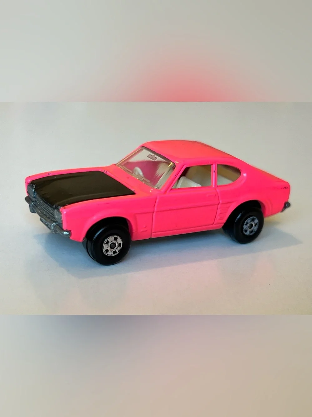 Vintage Matchbox Superfast 1970 No. 54 Ford Capri Pink Black Hood Lesney